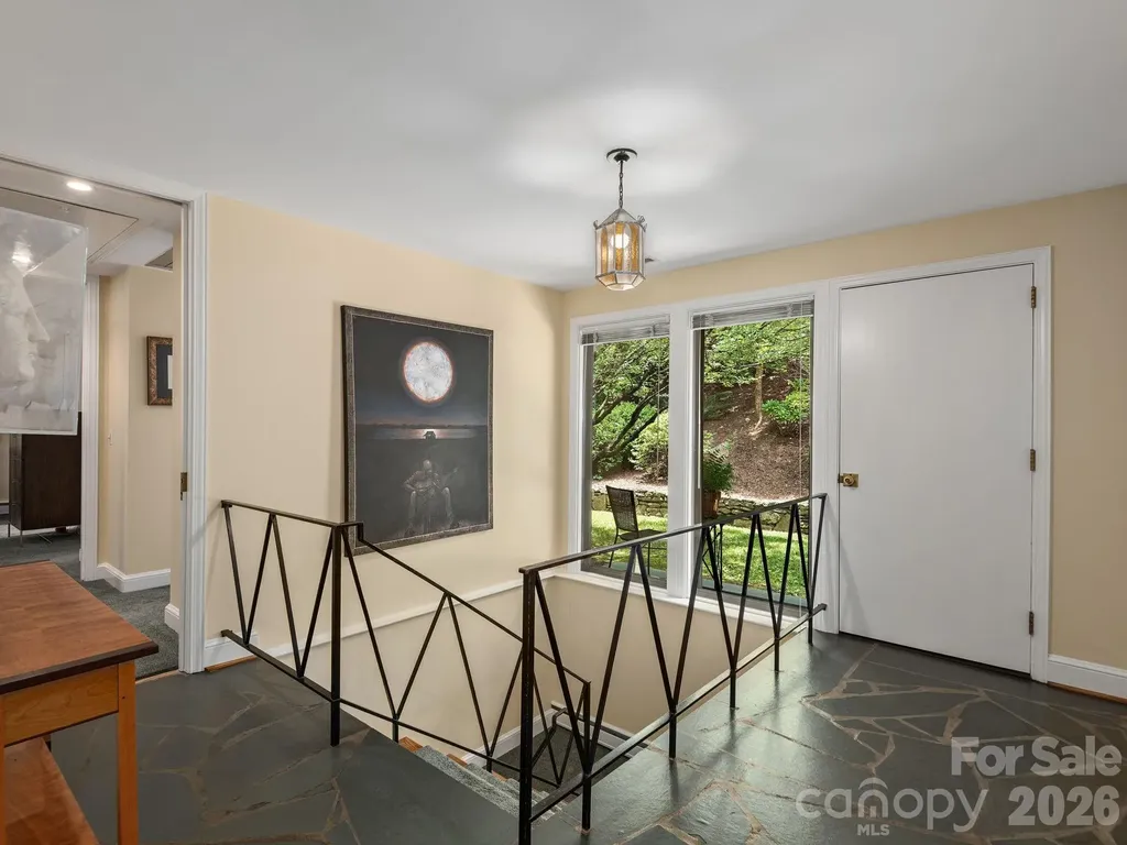 65 Cliff Drive Laurel Park NC 28739