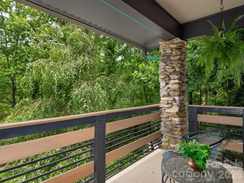 65 Cliff Drive Laurel Park NC 28739