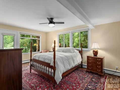 65 Cliff Drive Laurel Park NC 28739