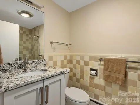 65 Cliff Drive Laurel Park NC 28739