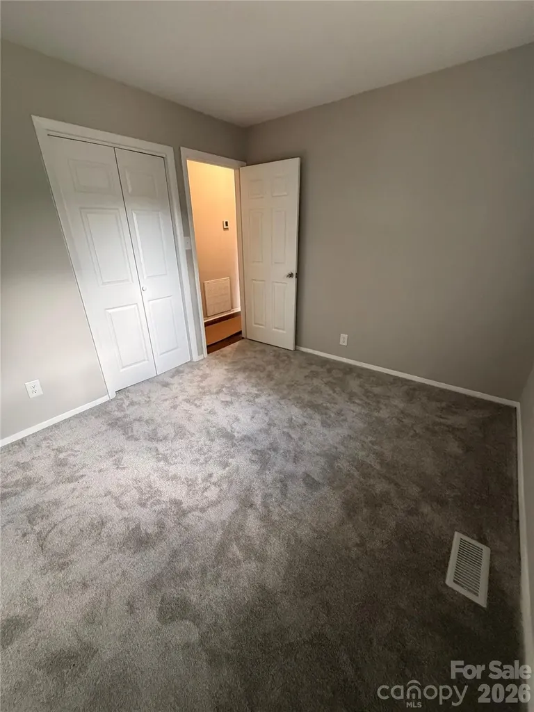 2824 Cedarhurst Drive Charlotte NC 28269