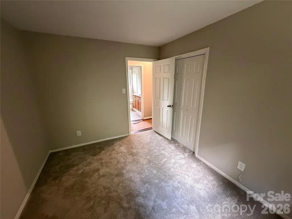 2824 Cedarhurst Drive Charlotte NC 28269