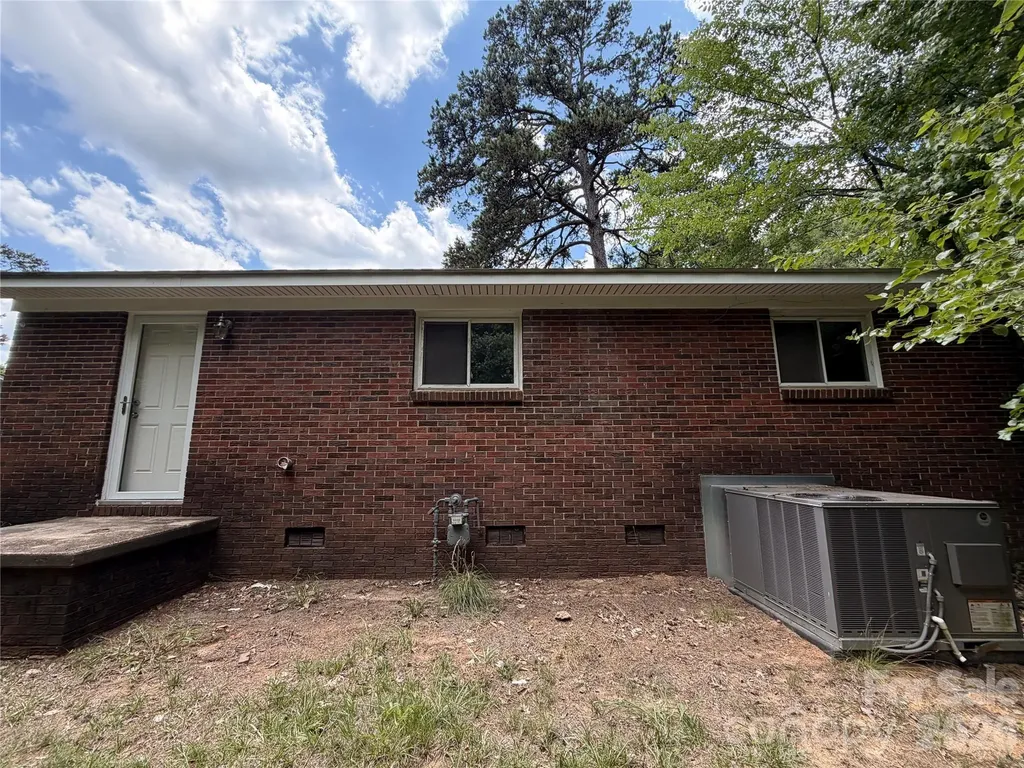 2824 Cedarhurst Drive Charlotte NC 28269