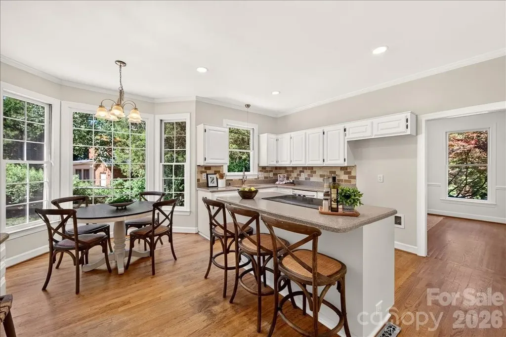 6912 Foxglove Drive Charlotte NC 28226