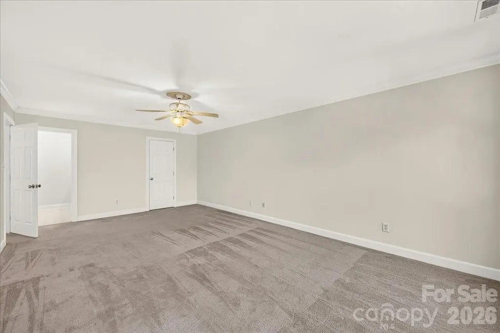 6912 Foxglove Drive Charlotte NC 28226
