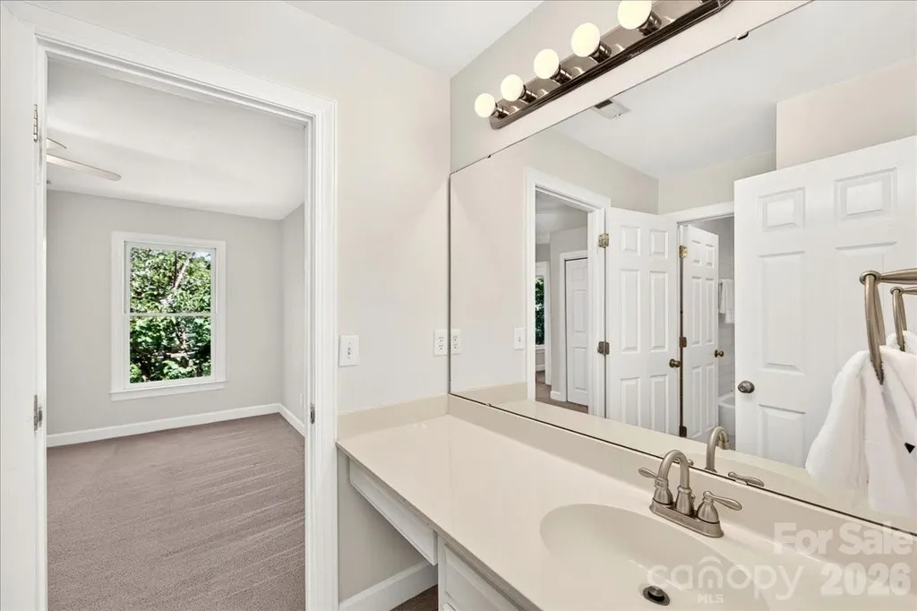 6912 Foxglove Drive Charlotte NC 28226