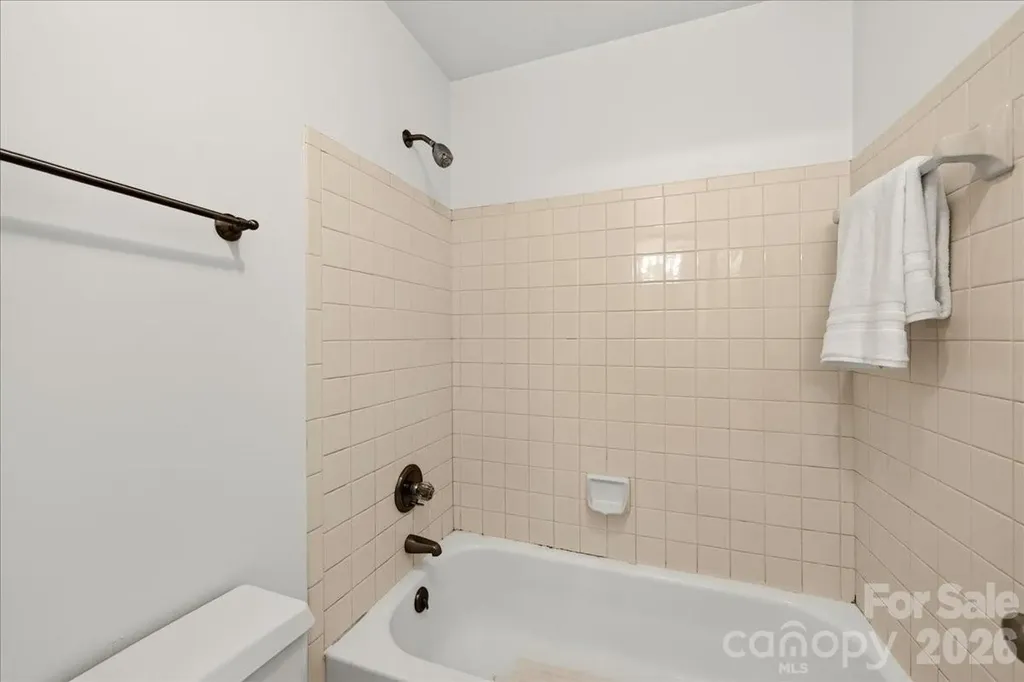 6912 Foxglove Drive Charlotte NC 28226