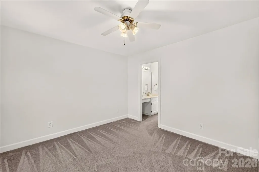 6912 Foxglove Drive Charlotte NC 28226