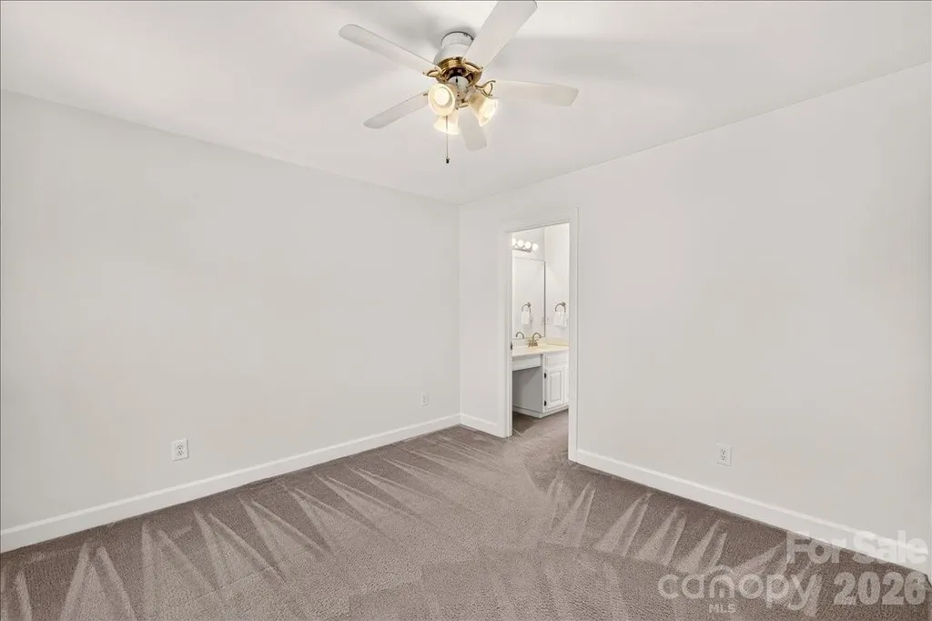 6912 Foxglove Drive Charlotte NC 28226