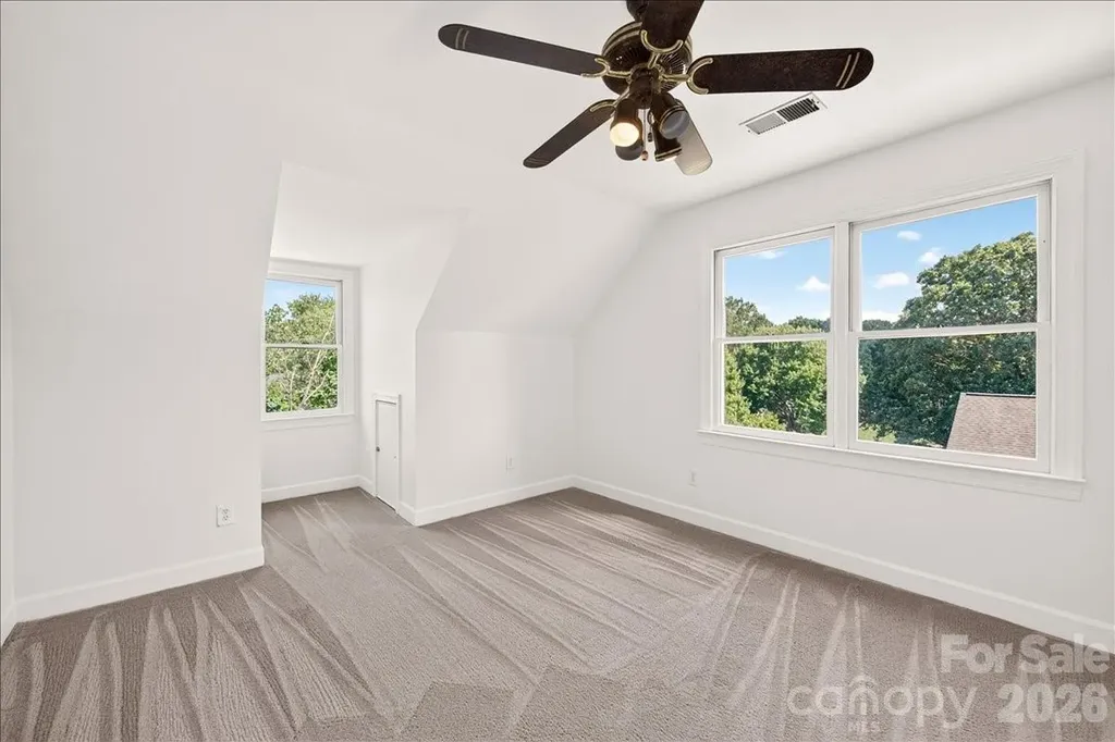 6912 Foxglove Drive Charlotte NC 28226