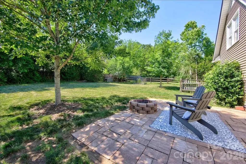 6912 Foxglove Drive Charlotte NC 28226