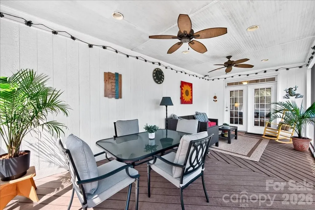 6912 Foxglove Drive Charlotte NC 28226