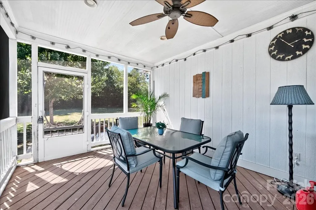 6912 Foxglove Drive Charlotte NC 28226