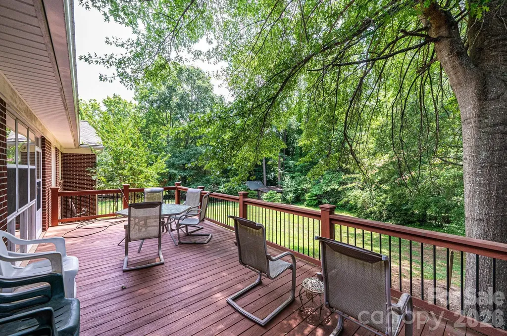 1807 5th Street NW Hickory NC 28601