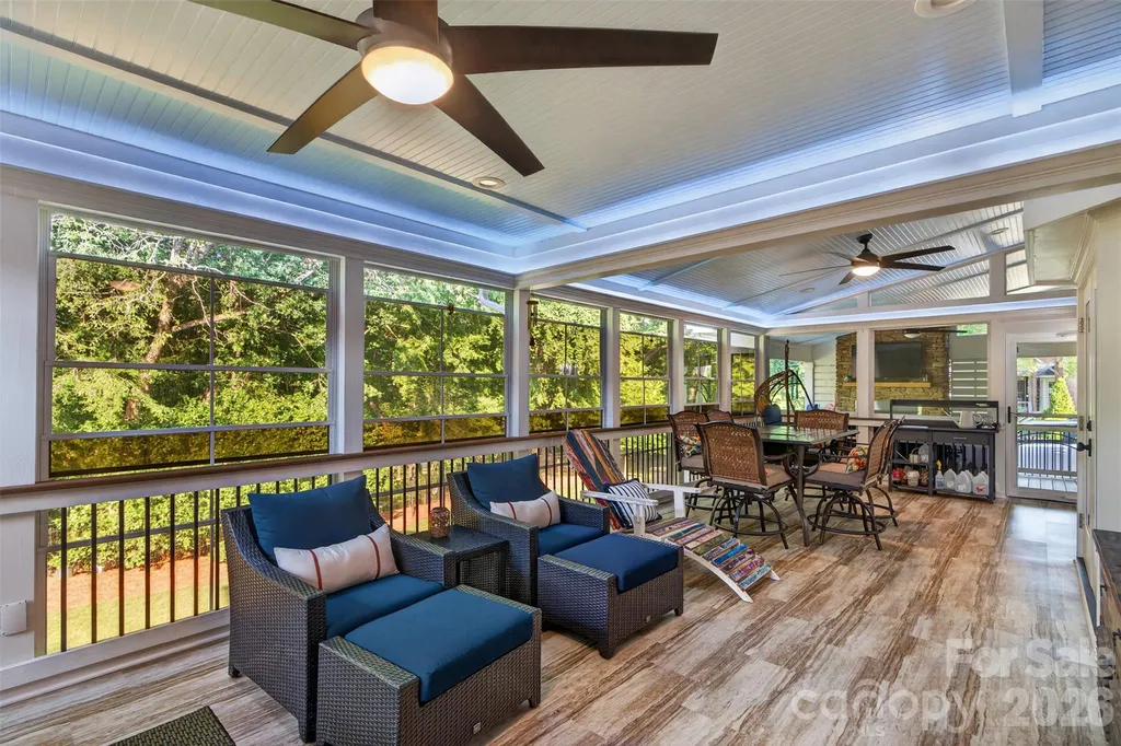 1231 Manicott Drive Matthews NC 28105
