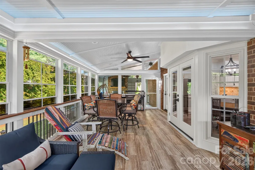1231 Manicott Drive Matthews NC 28105