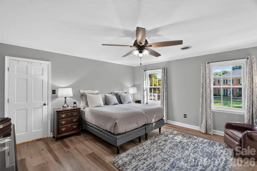 1231 Manicott Drive Matthews NC 28105
