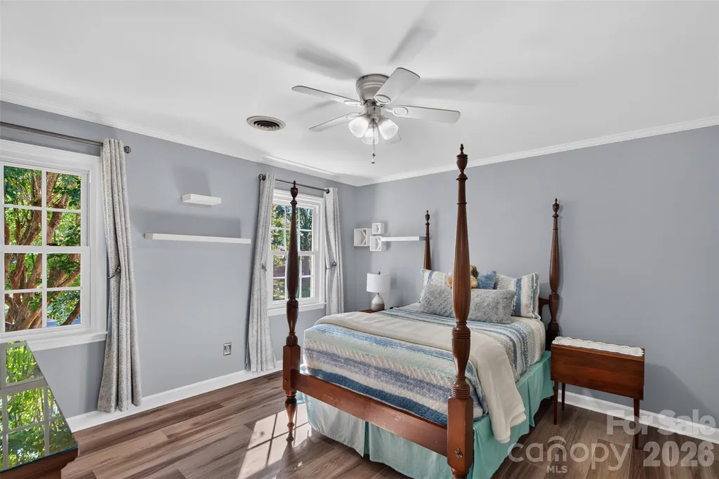 1231 Manicott Drive Matthews NC 28105
