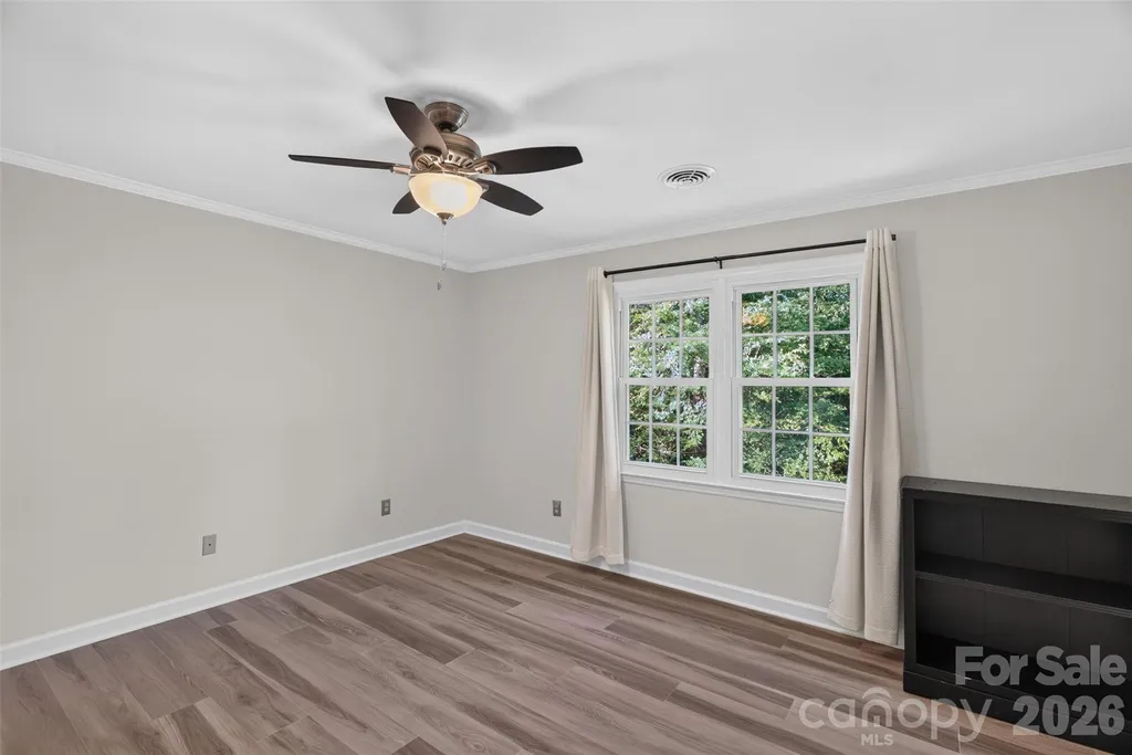 1231 Manicott Drive Matthews NC 28105