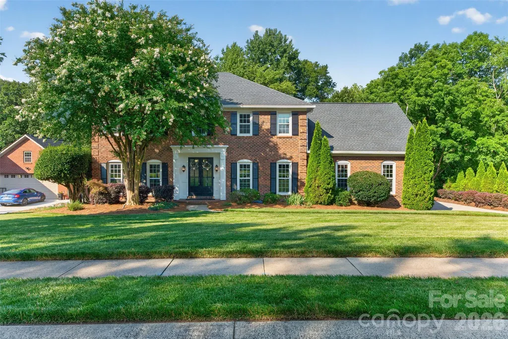 1231 Manicott Drive Matthews NC 28105