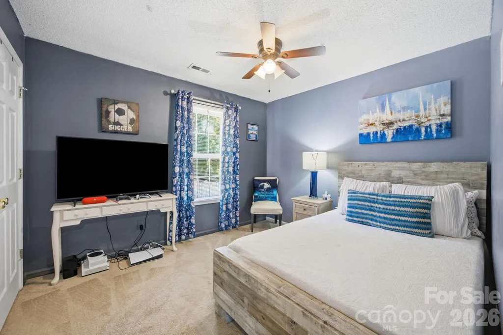 2498 Hawk Ridge Drive Gastonia NC 28056