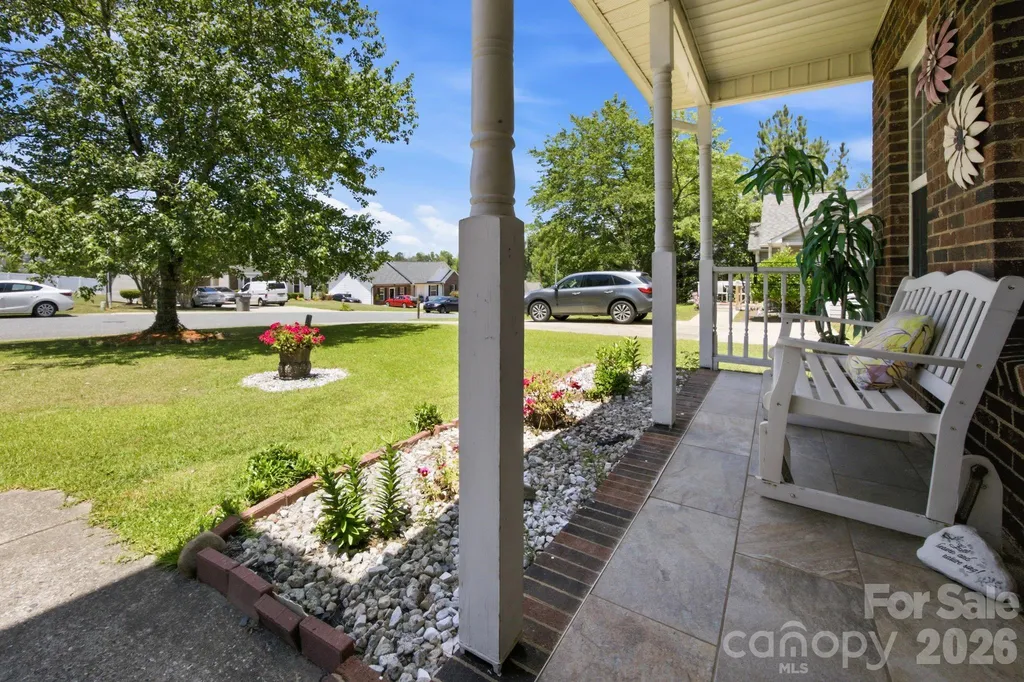 2498 Hawk Ridge Drive Gastonia NC 28056