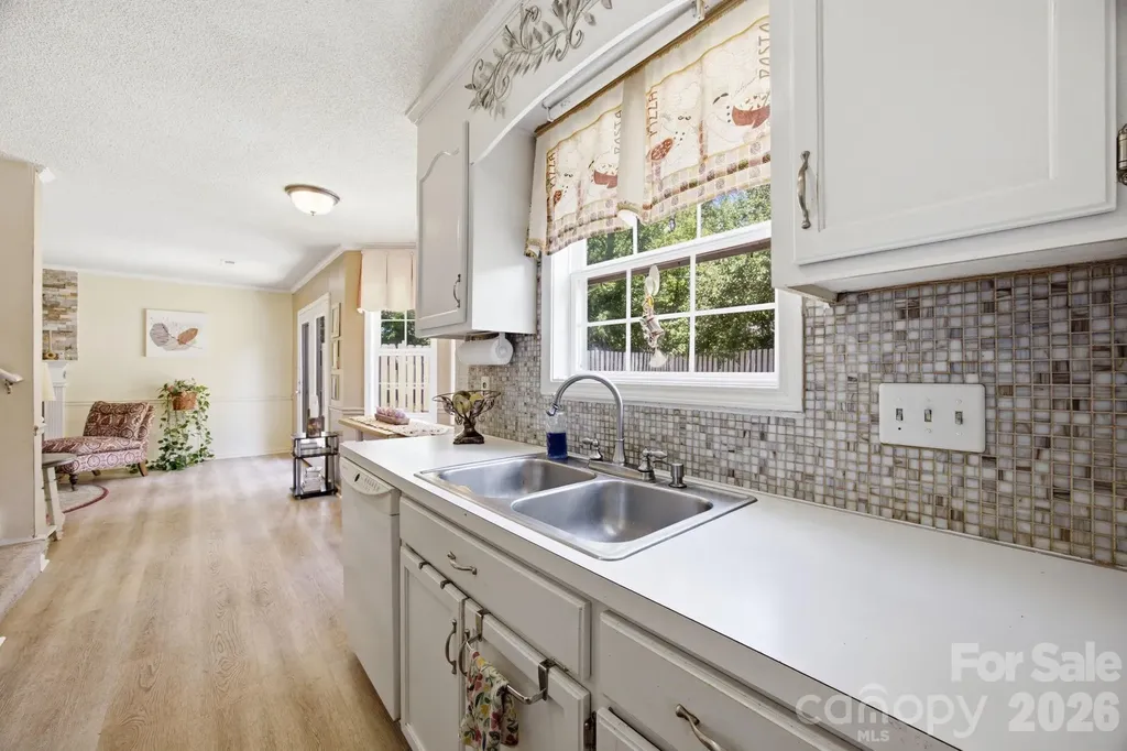 2498 Hawk Ridge Drive Gastonia NC 28056