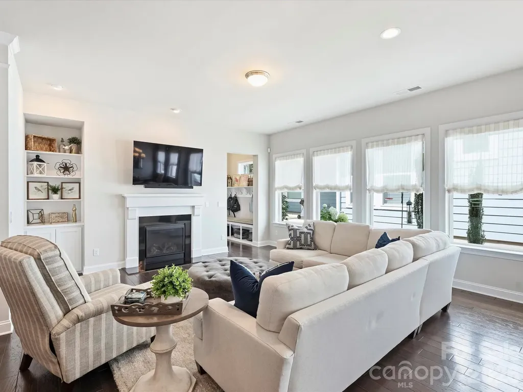 4913 Providence Country Club Drive Charlotte NC 28277