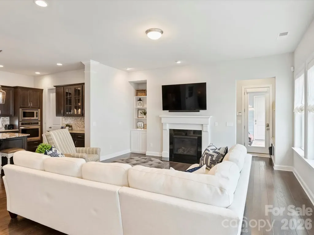 4913 Providence Country Club Drive Charlotte NC 28277