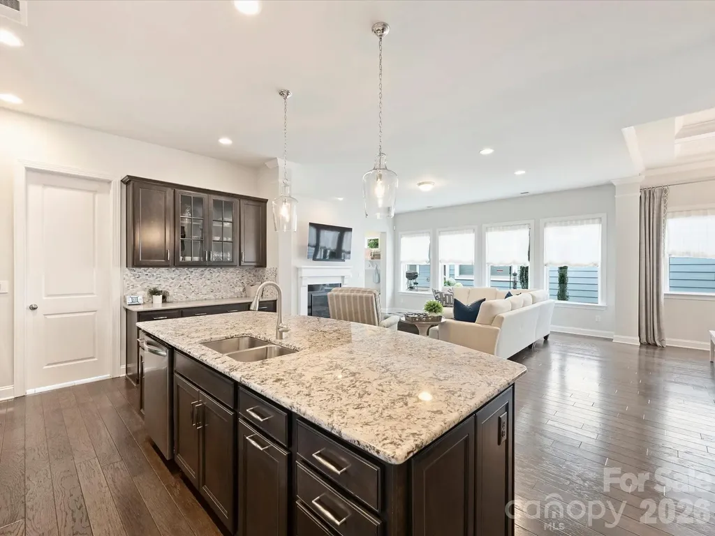 4913 Providence Country Club Drive Charlotte NC 28277