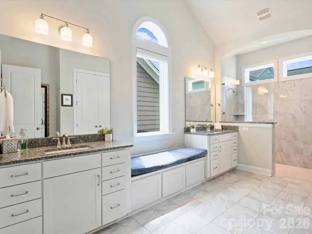 4913 Providence Country Club Drive Charlotte NC 28277