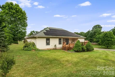 3 Bombay Court Candler NC 28715