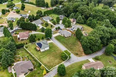 3 Bombay Court Candler NC 28715