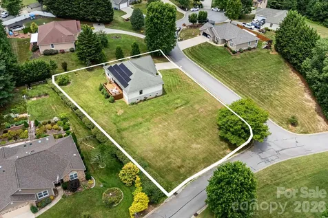 3 Bombay Court Candler NC 28715