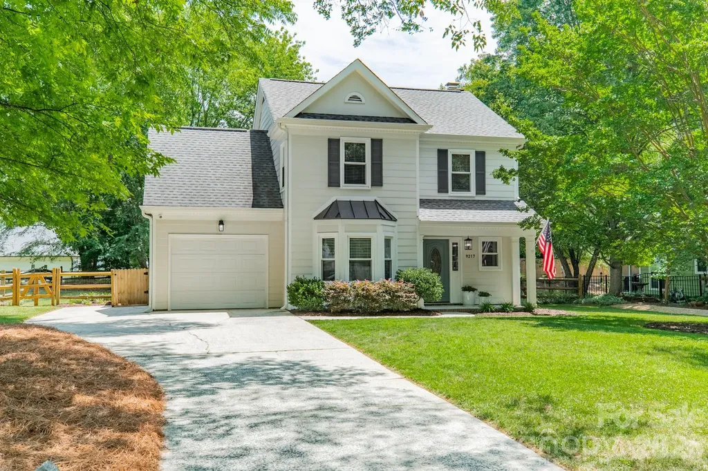 9217 Four Acre Court Charlotte NC 28210