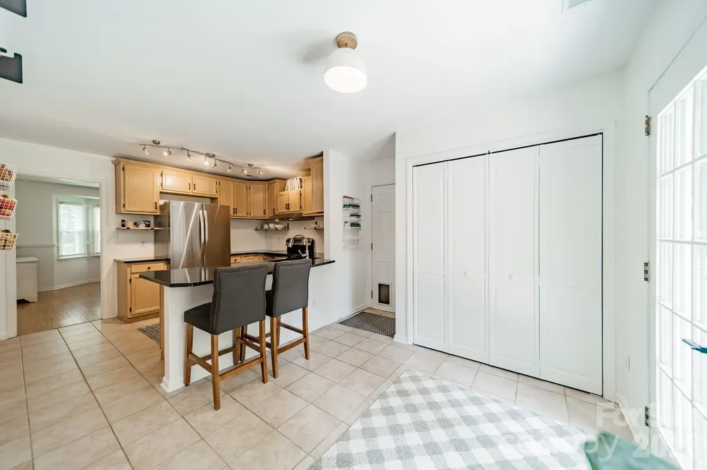9217 Four Acre Court Charlotte NC 28210