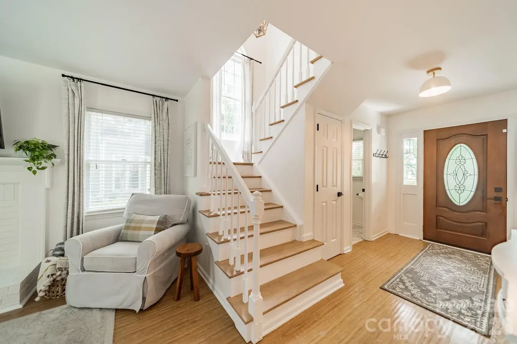 9217 Four Acre Court Charlotte NC 28210