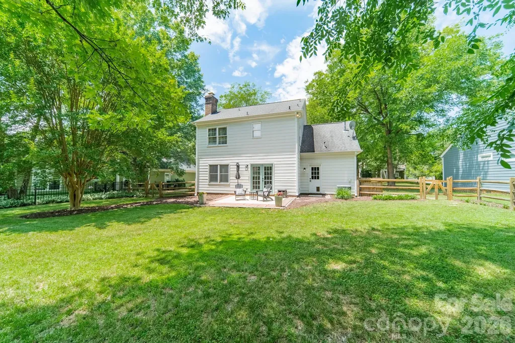 9217 Four Acre Court Charlotte NC 28210