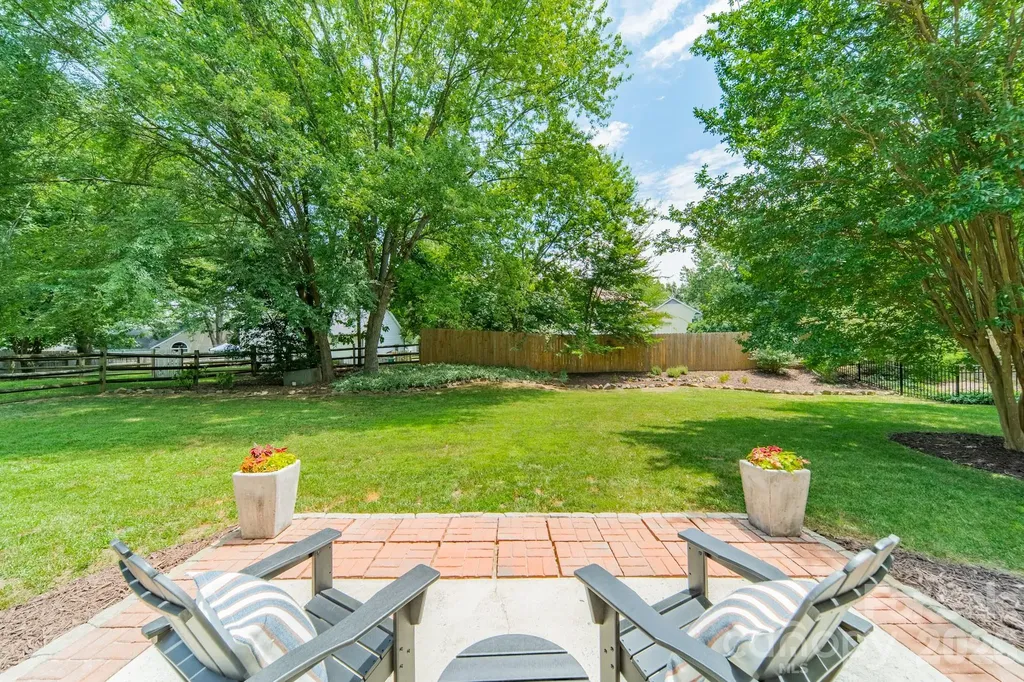 9217 Four Acre Court Charlotte NC 28210