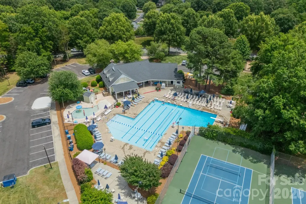 9217 Four Acre Court Charlotte NC 28210