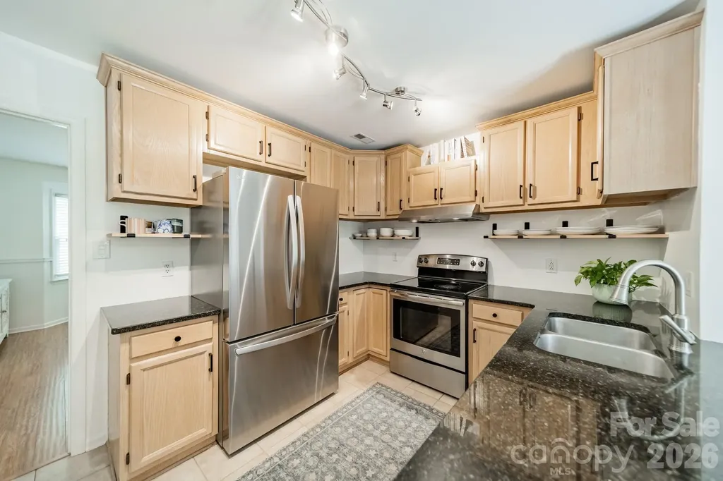 9217 Four Acre Court Charlotte NC 28210