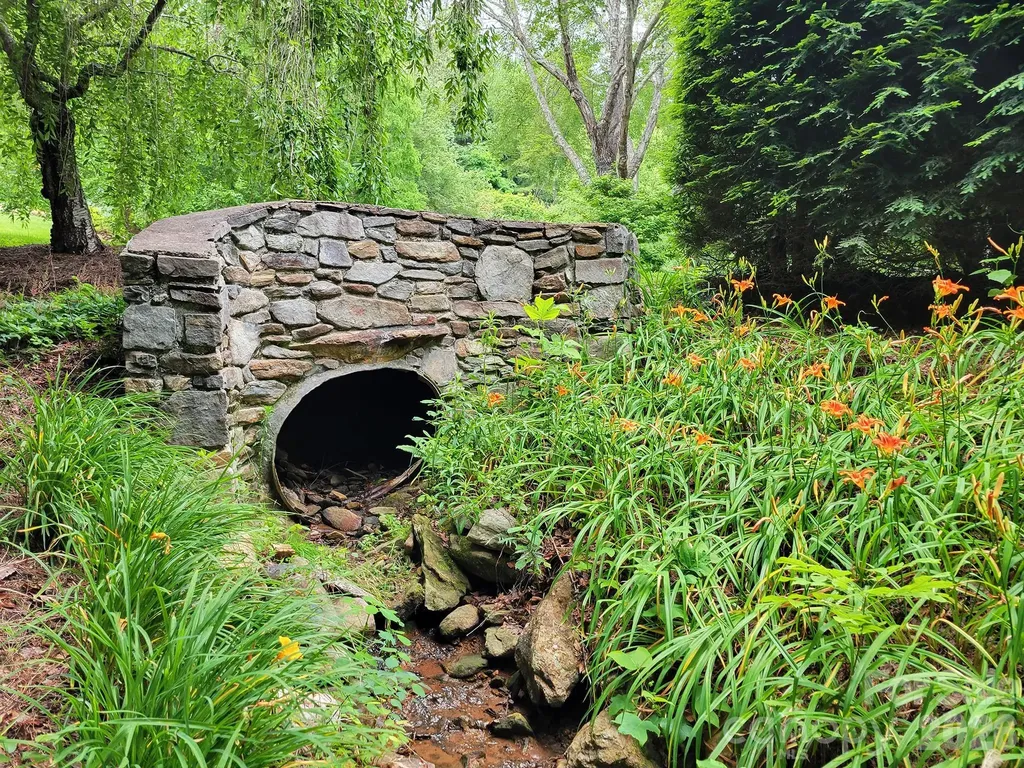 305 E Sondley Drive Asheville NC 28805