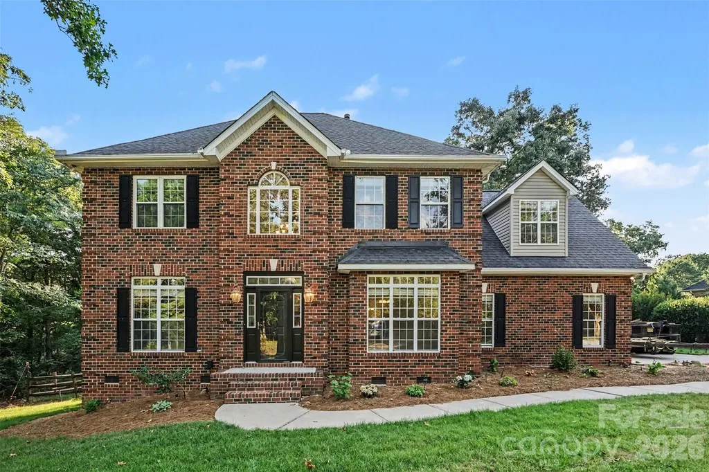 1914 Grigg Lane Waxhaw NC 28173