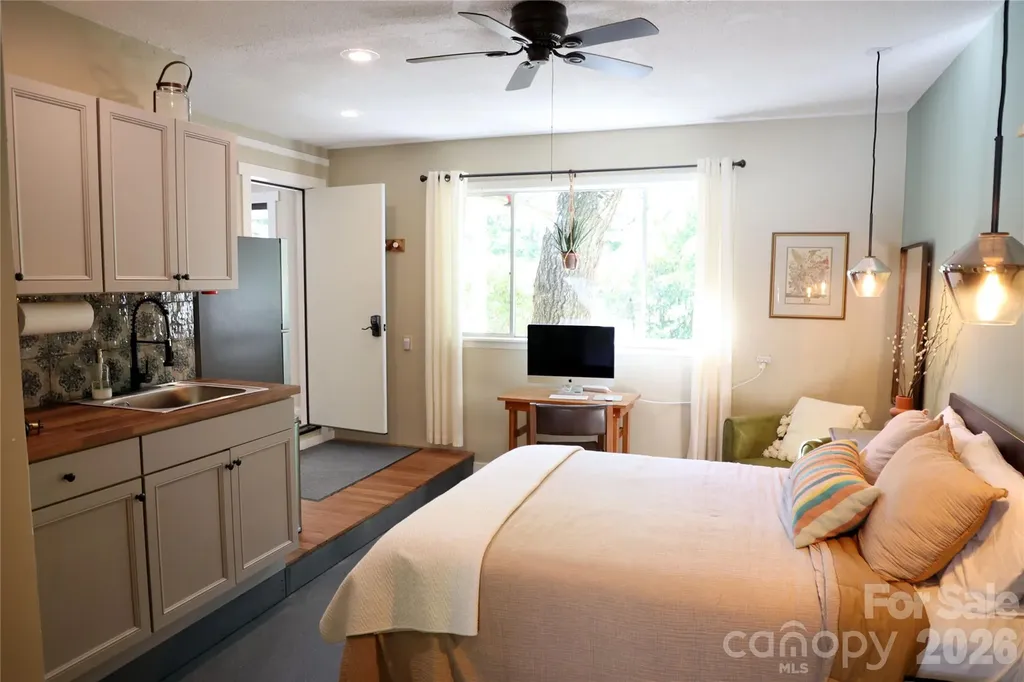 580 Whetstone Gap Road Lake Toxaway NC 28747