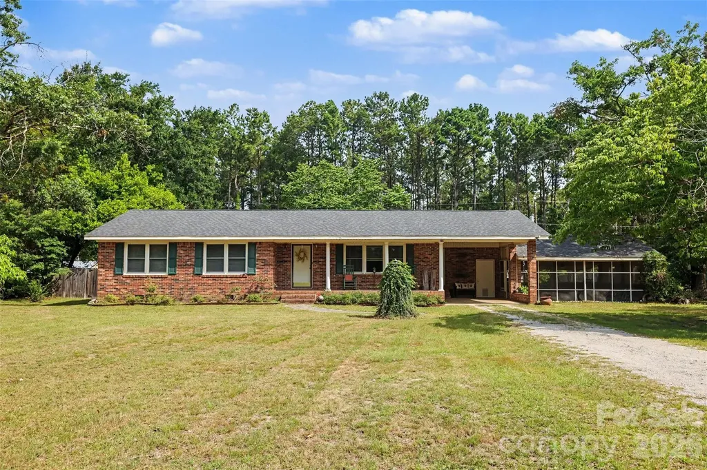 6774 Woodhaven Road Kershaw SC 29067