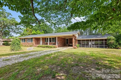 6774 Woodhaven Road Kershaw SC 29067