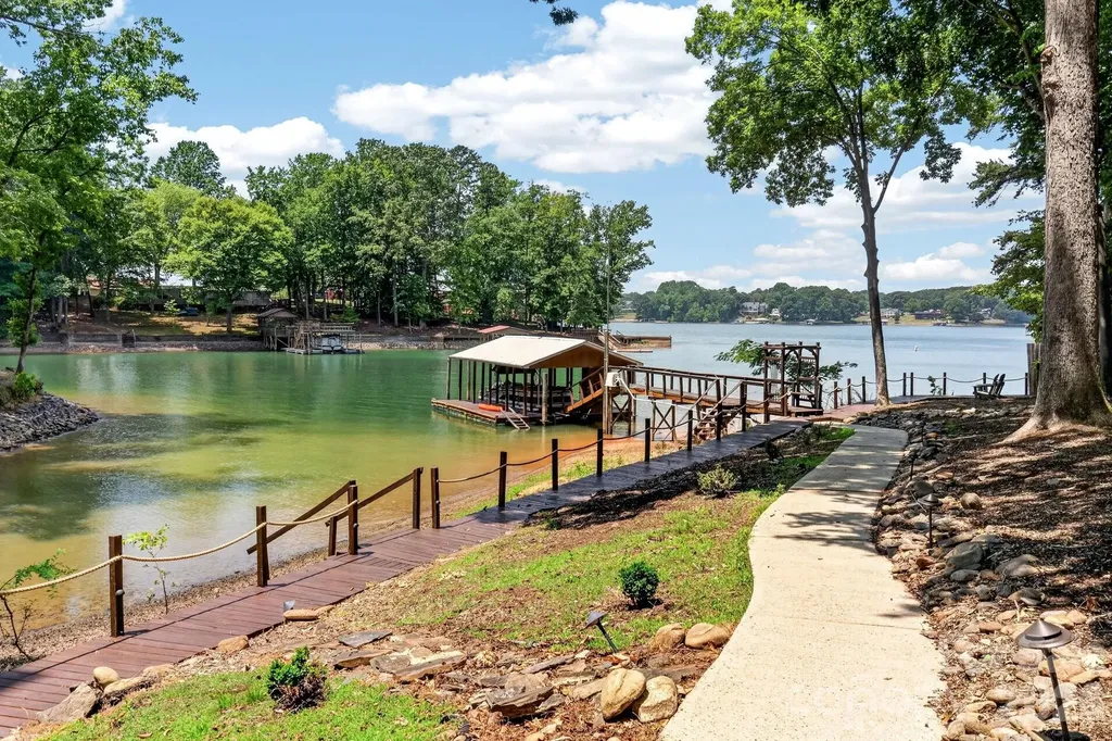 105 Quail Lane Mooresville NC 28117