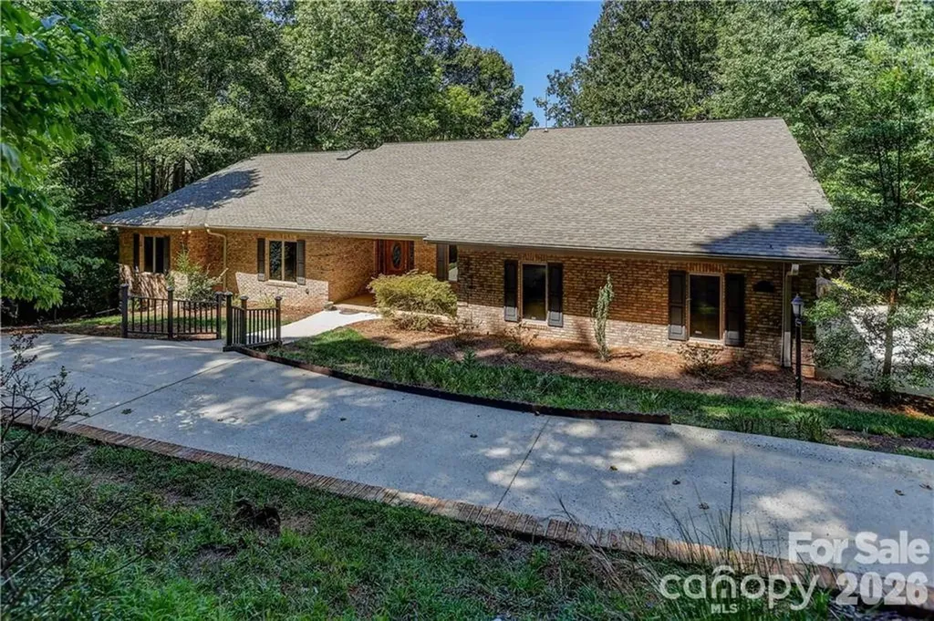 105 Quail Lane Mooresville NC 28117