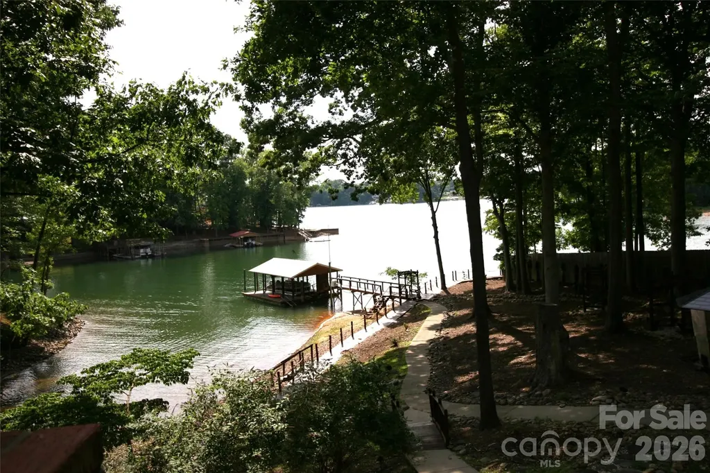 105 Quail Lane Mooresville NC 28117