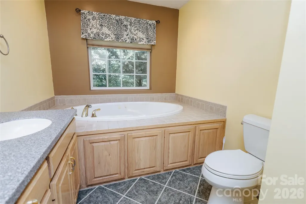 1895 Airport Road Marion NC 28752